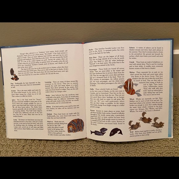 2 x “Mom” Hardcover books - Picture 9 of 10